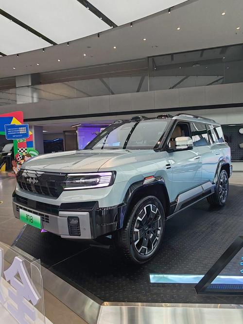 惠州338比亚迪方程豹硬派越野的爆款，英菲尼迪35周年与你共成长